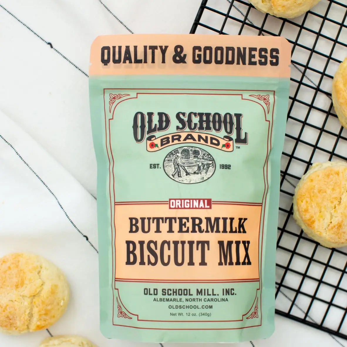 Old Fashioned Buttermilk Biscuits - SueBee Homemaker