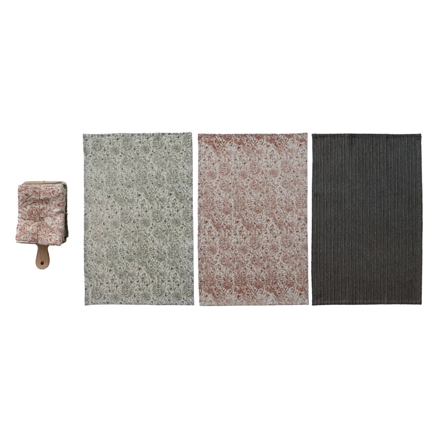 Tea Towels & Mango Wood Cheese/Serving Board