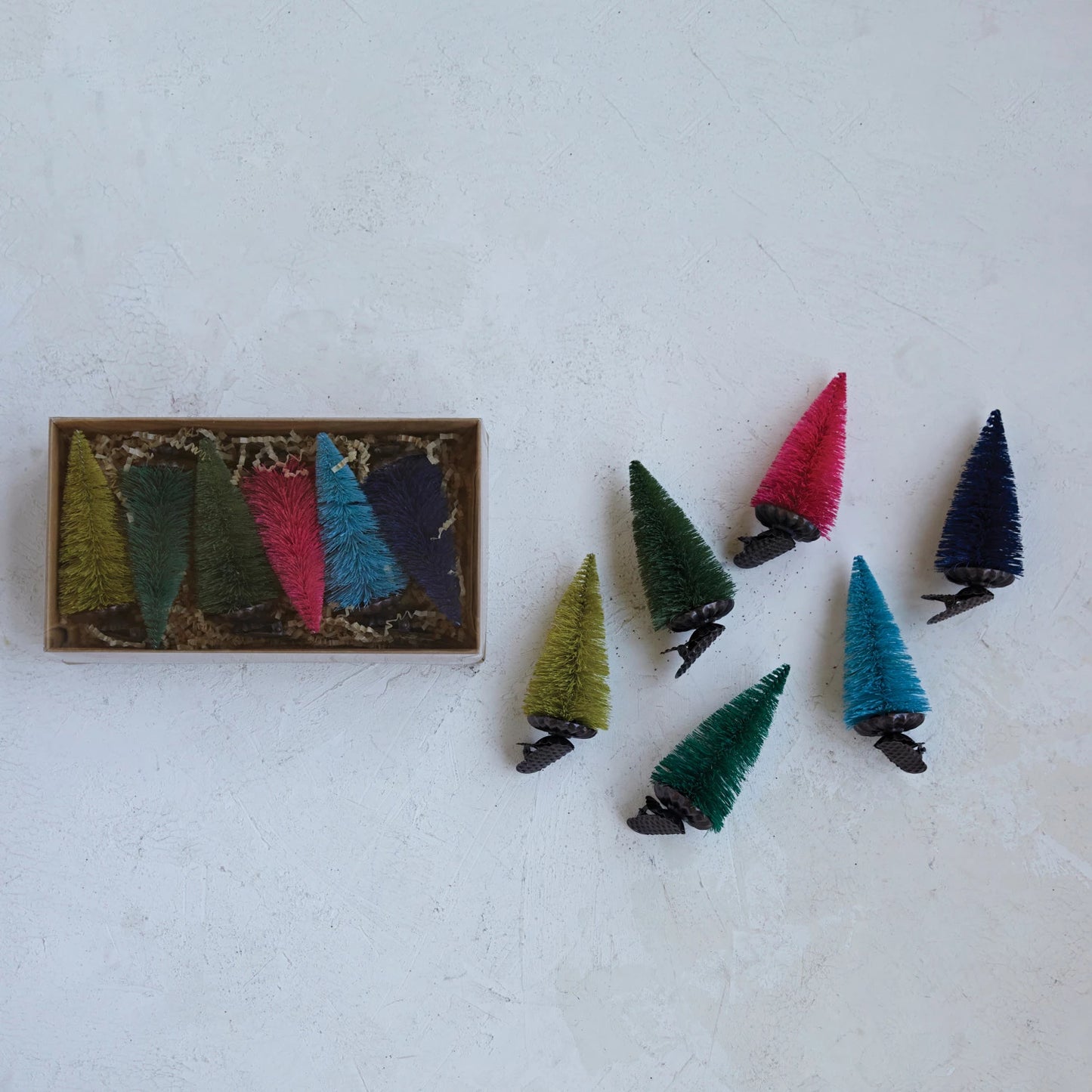 Sisal Bottle Brush Tree Clip-On Ornaments